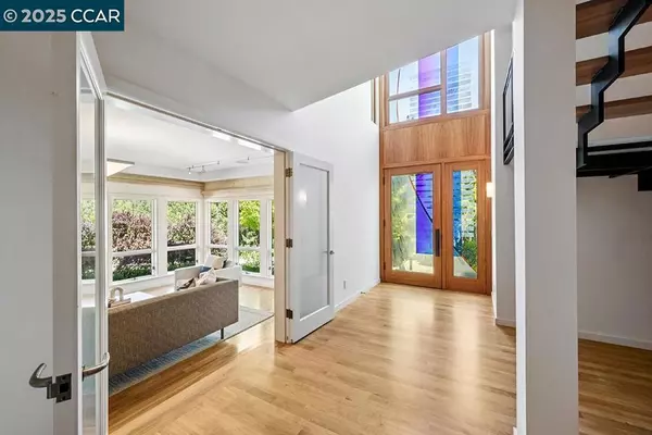Orinda, CA 94563,25 Haciendas Rd