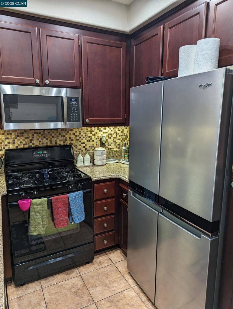 Oakland, CA 94603,1582 Chandler St #131