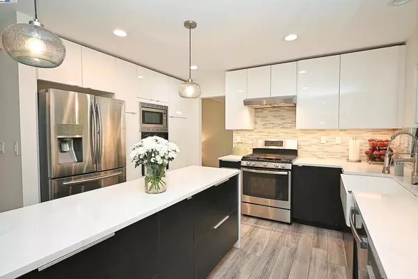 Clayton, CA 94517,15 El Portal Ct
