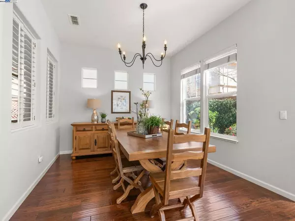 Pleasanton, CA 94588,3769 Florian St