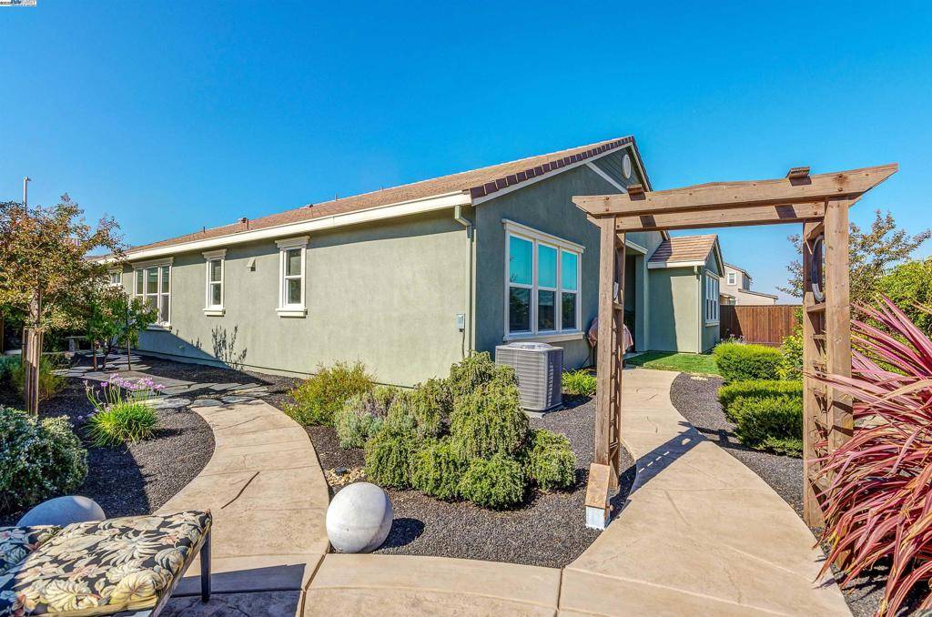 Pittsburg, CA 94565,4045 Sarasta Bay Dr