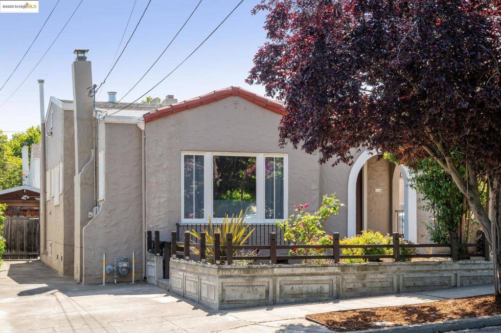 5335 Fleming Ave, Oakland, CA 94619