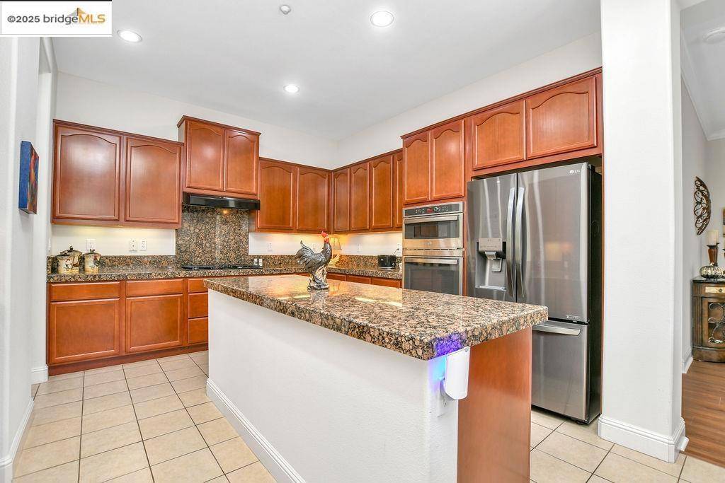 Rio Vista, CA 94571,1017 Diamante
