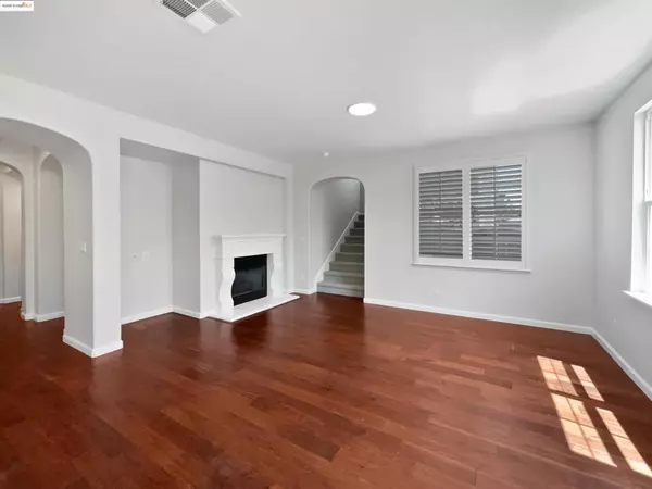 San Ramon, CA 94582,3221 Browntail Way