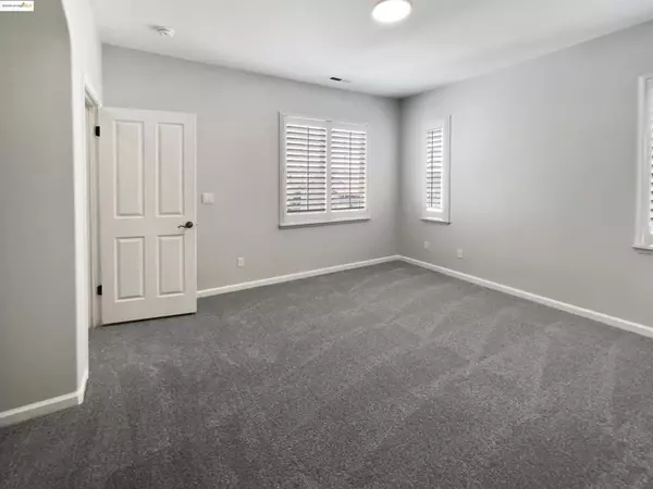 San Ramon, CA 94582,3221 Browntail Way