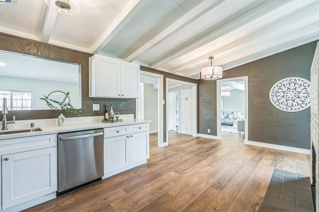 Hayward, CA 94545,27499 Orlando Ave