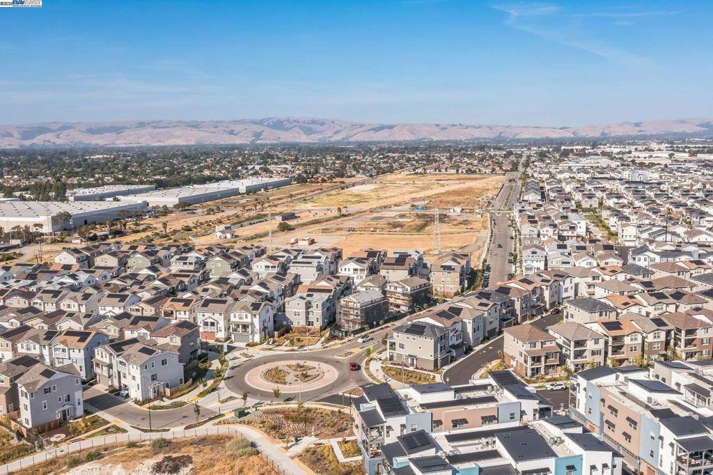 Newark, CA 94560,37231 Sand Bar Place