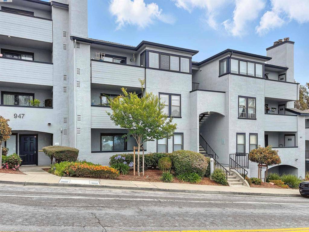 947 Fletcher Ln #A233, Hayward, CA 94544