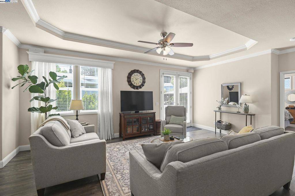Pleasanton, CA 94566,3263 Vineyard Ave., #116