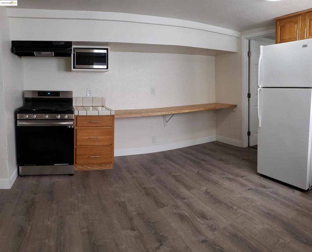 Pittsburg, CA 94565,498 E 8th Street