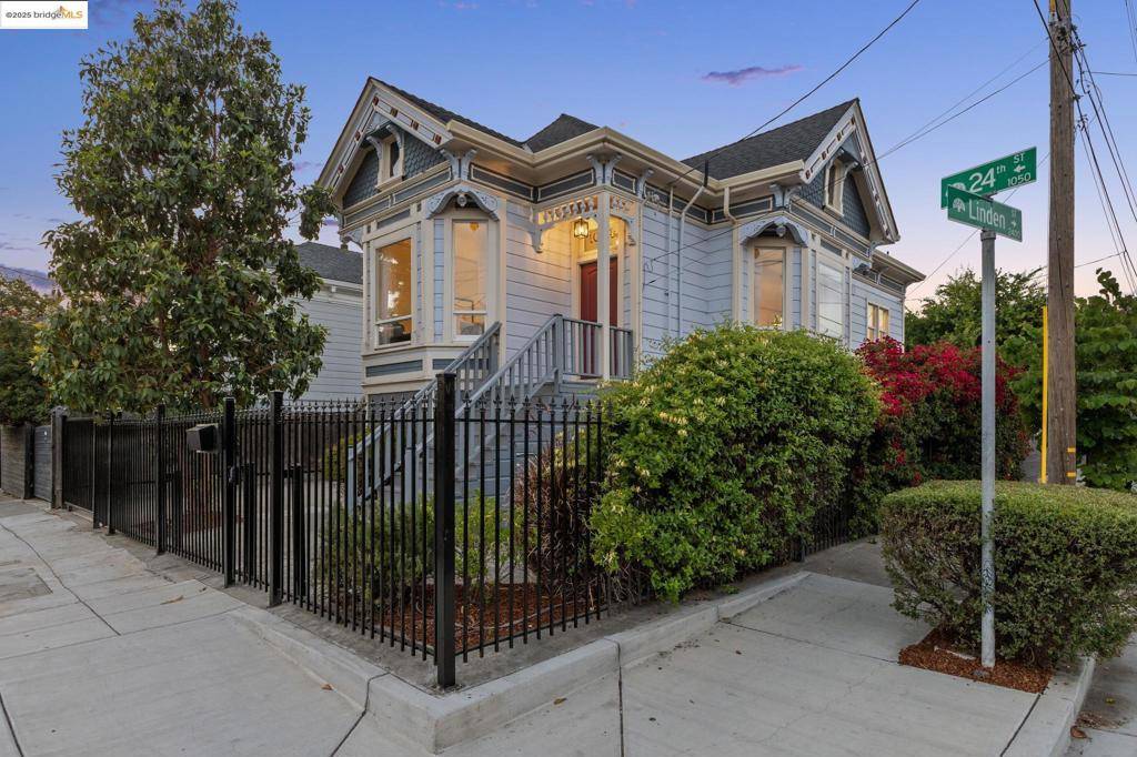 1054 24Th St, Oakland, CA 94607