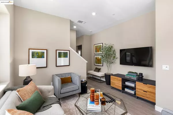 Hayward, CA 94544,28978 Parkwood Lane #74