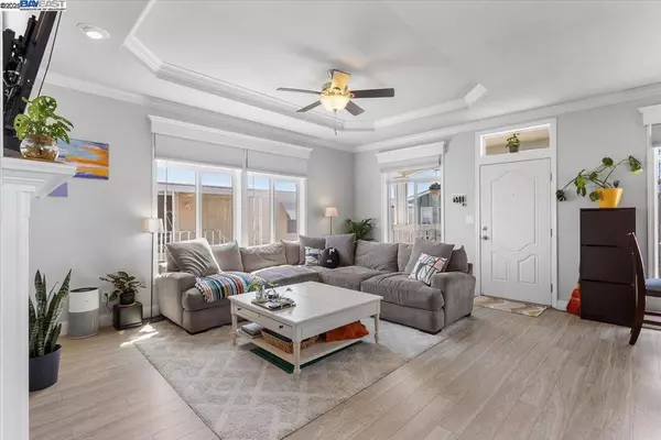 Redwood City, CA 94063,3015 E Bayshore Road #423