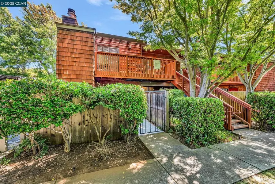 1455 Latour Ln #10, Concord, CA 94521