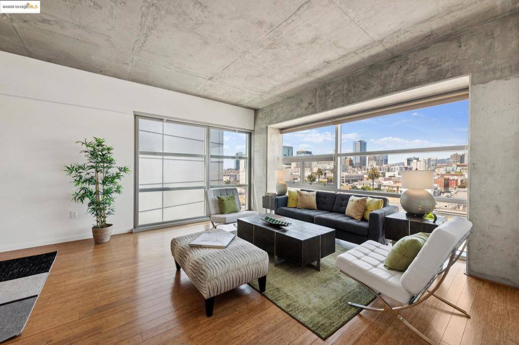428 Alice St. #817, Oakland, CA 94607-4350