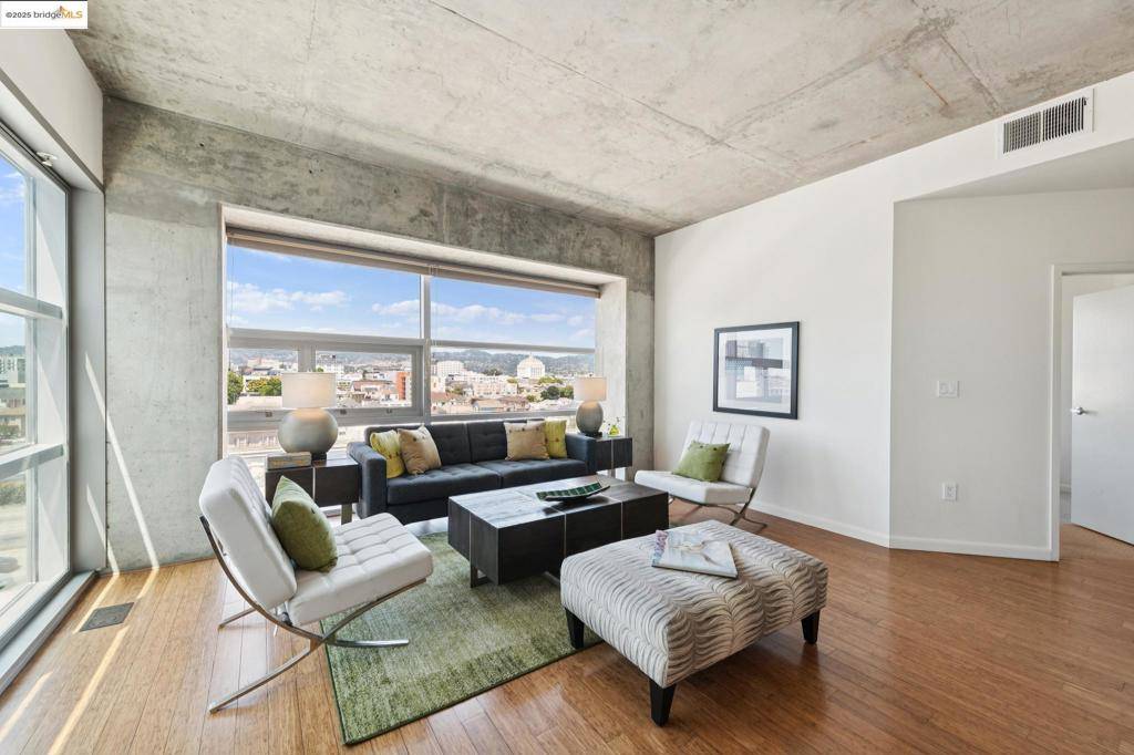 Oakland, CA 94607-4350,428 Alice St. #817