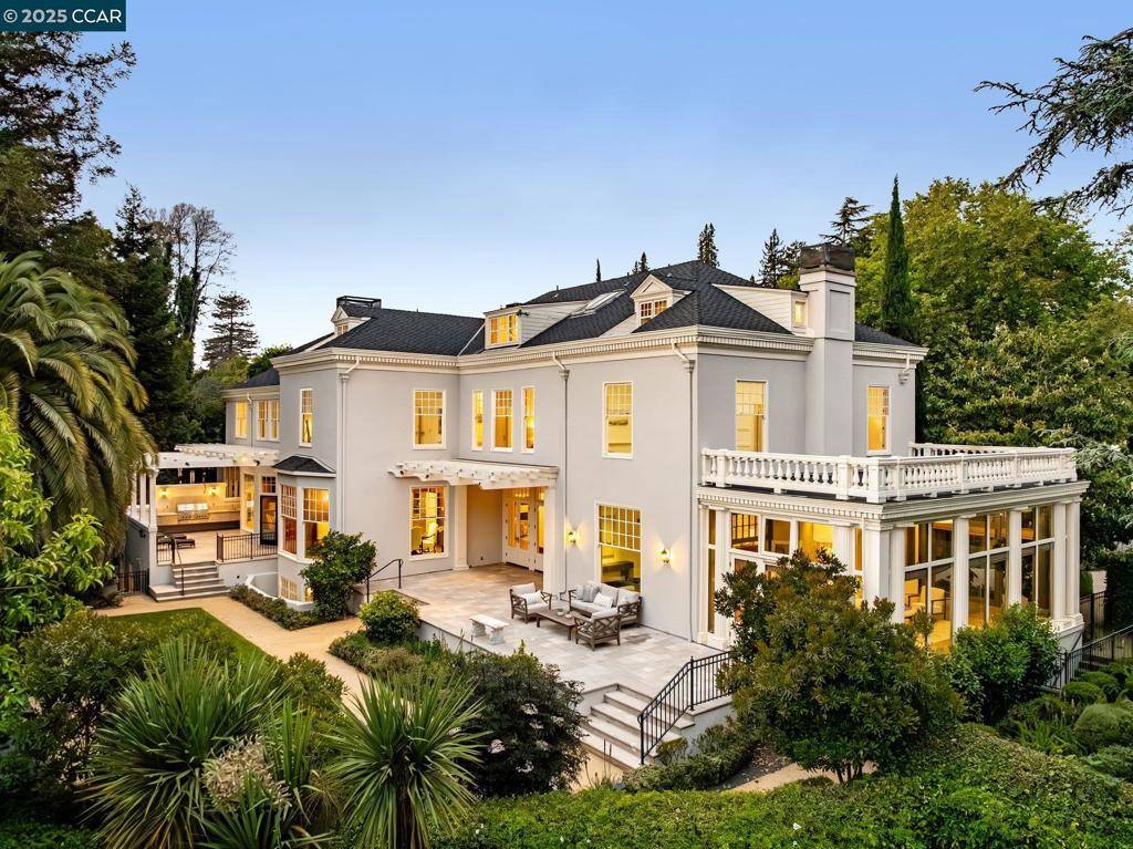 Piedmont, CA 94611,25 Crocker Ave