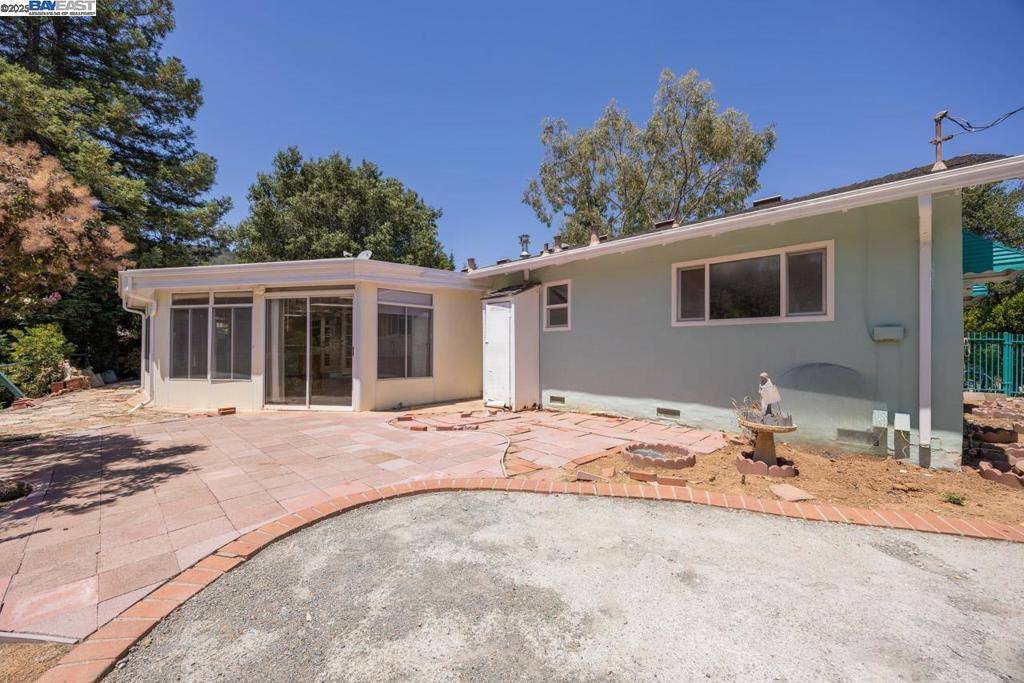 Los Gatos, CA 95030,19394 Bainter Ave