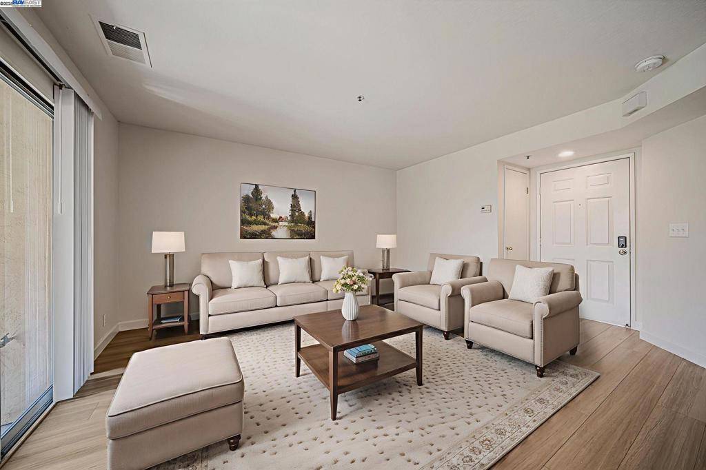 4772 Nicol Cmn #101, Livermore, CA 94550