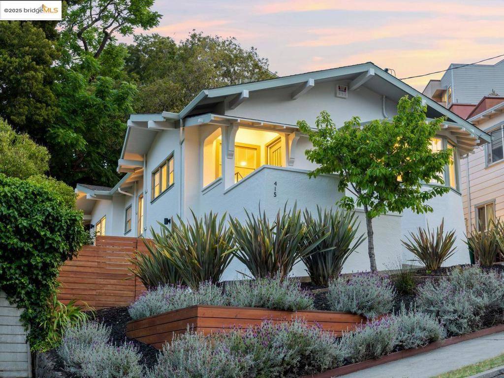 415 Sunny Slope Ave, Oakland, CA 94610