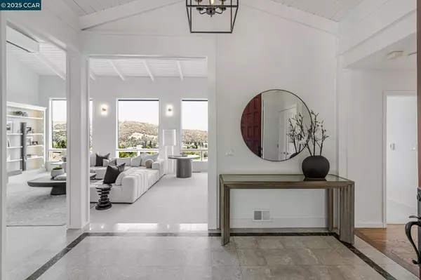 Moraga, CA 94556,1960 Joseph Dr