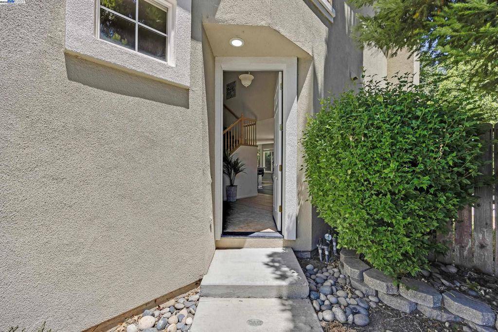 Tracy, CA 95304,2662 Pyramid Dr
