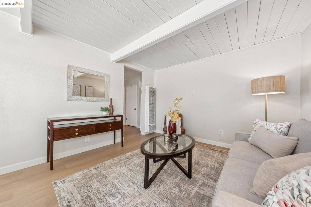 San Pablo, CA 94806,1 Denise Dr