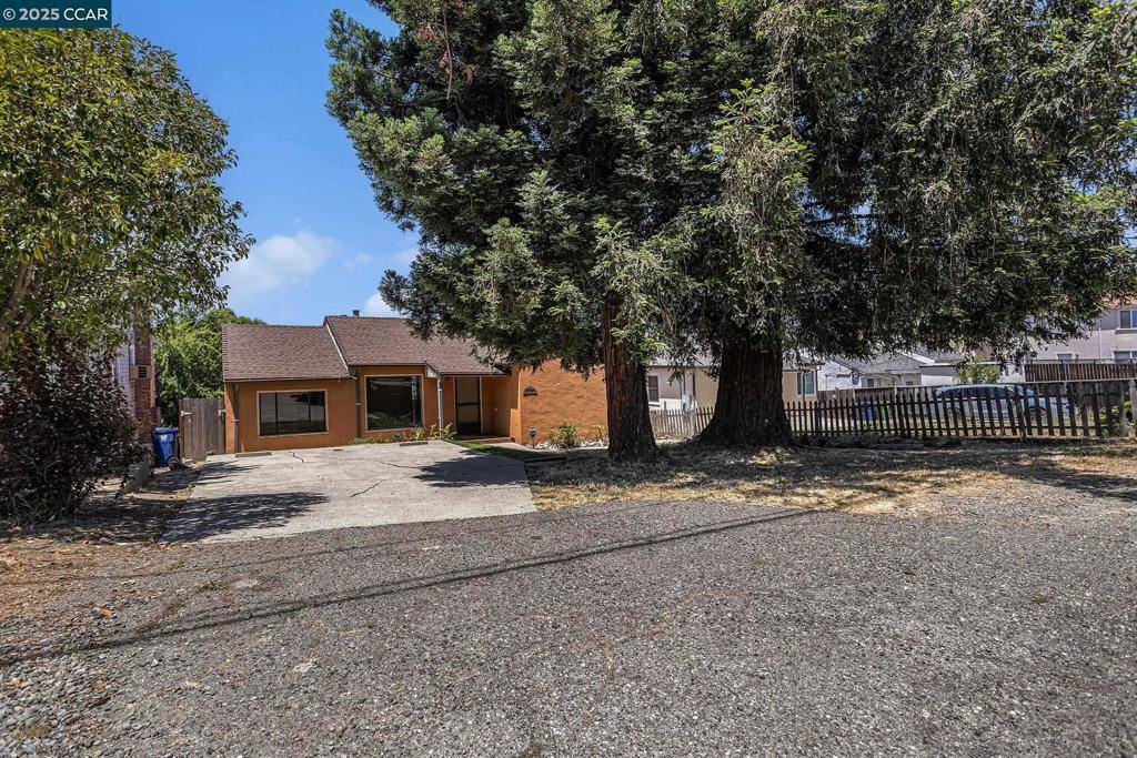 Castro Valley, CA 94546,18367 Apricot Way