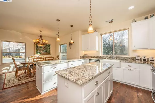 Weaverville, CA 96093,220 Fairway Dr.