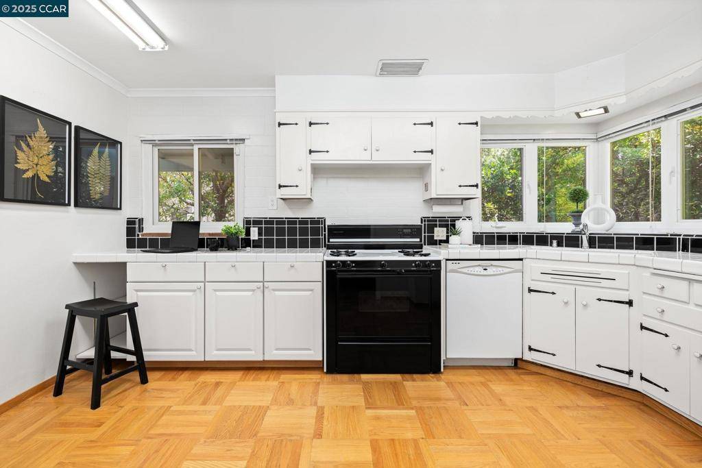 Walnut Creek, CA 94598,1080 Homestead Ave