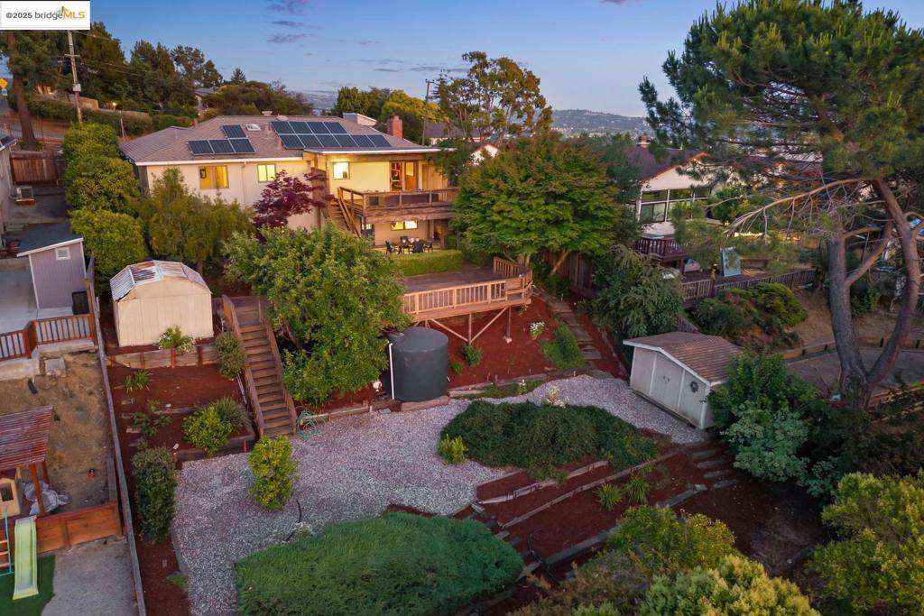 Castro Valley, CA 94546,18561 Lamson RD