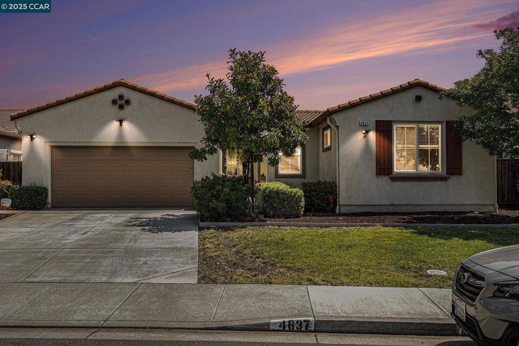 4637 Appleglen St, Antioch, CA 94531