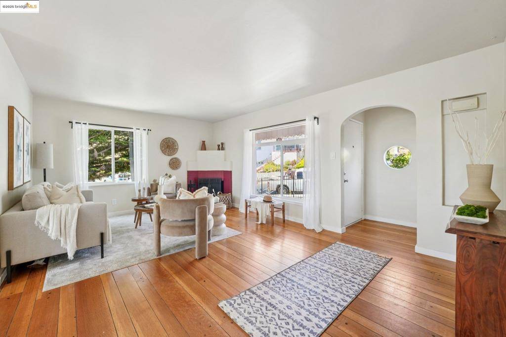 Oakland, CA 94605,10601 Sheldon St