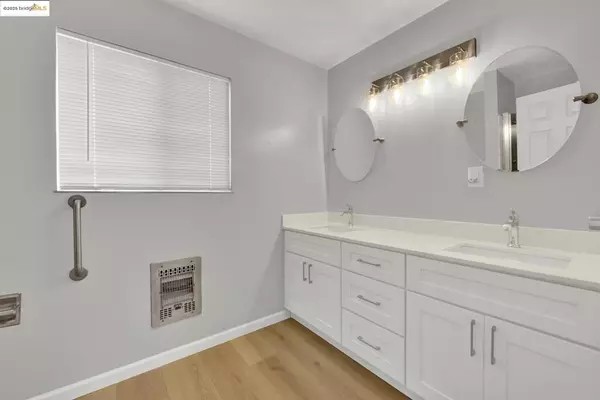 Oakland, CA 94605,2524 Parker Ave
