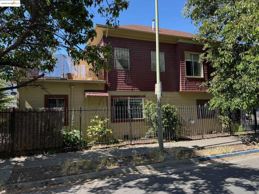 Oakland, CA 94607,2542 Filbert St