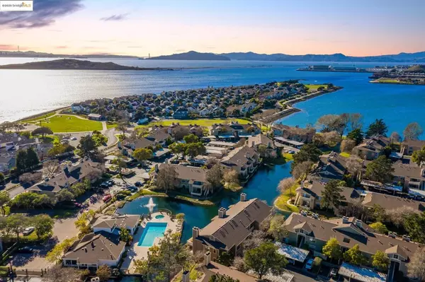 63 Lakeshore Ct, Richmond, CA 94804