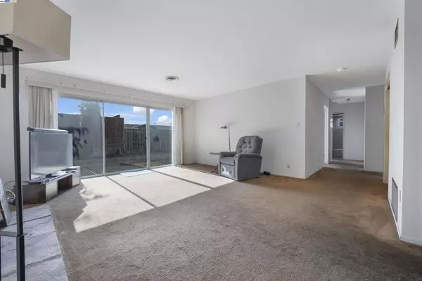Livermore, CA 94551,252 Martin Avenue