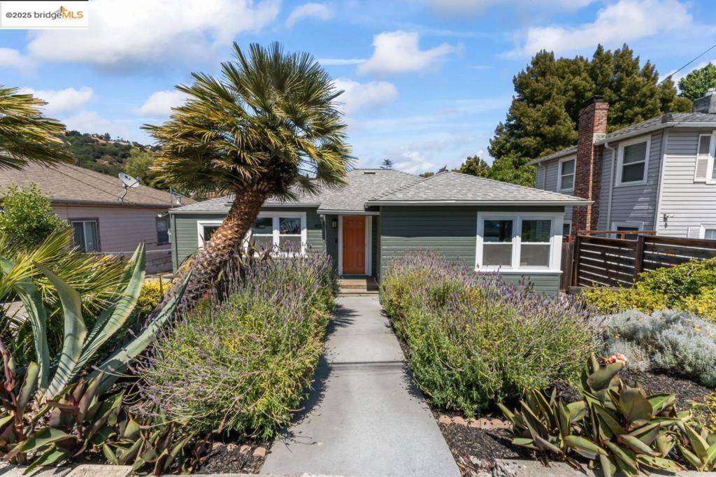 Oakland, CA 94605,8024 Earl Street