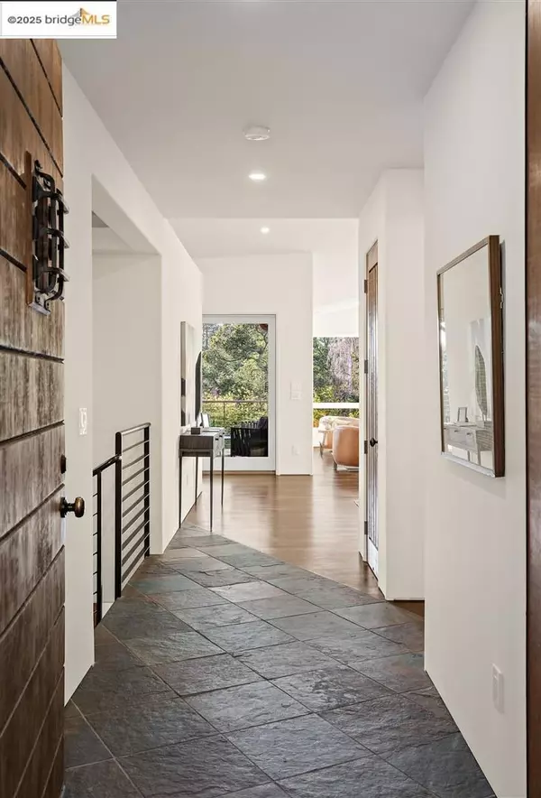 Berkeley, CA 94705,59 Vicente Rd