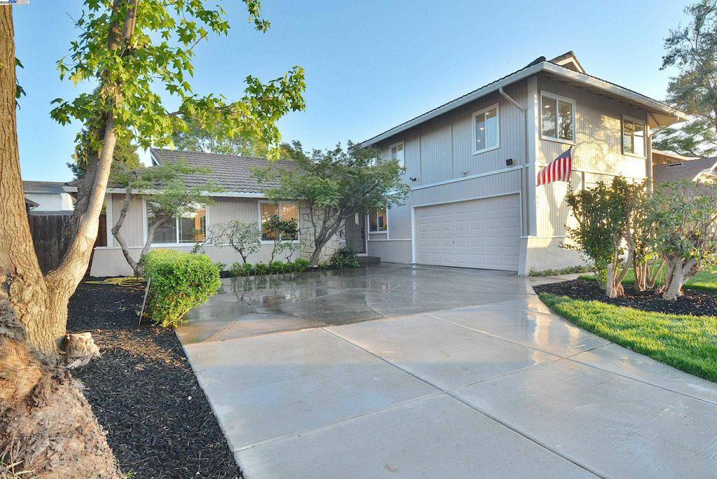 651 Brookfield Dr, Livermore, CA 94551