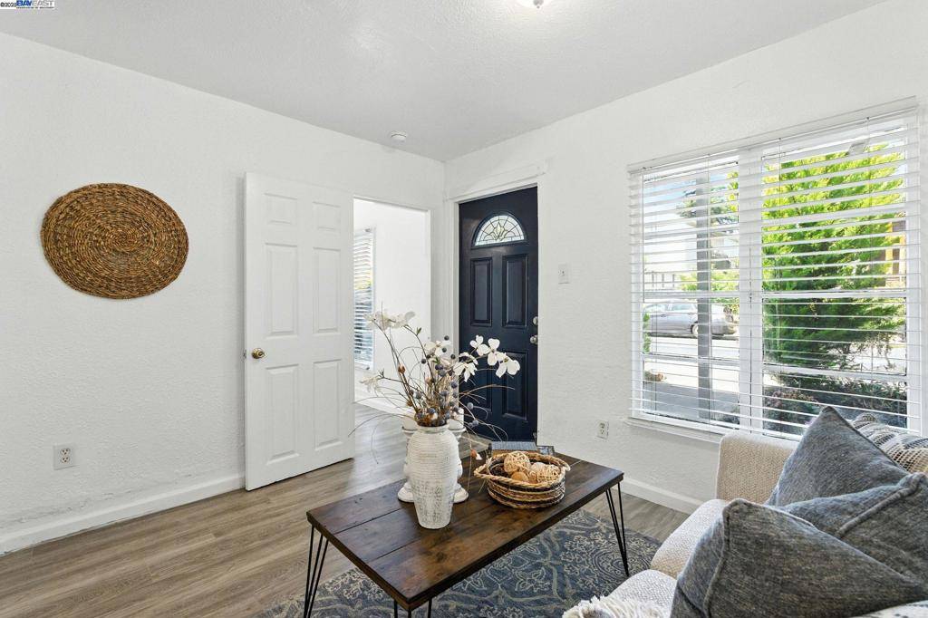 Alameda, CA 94501,840 Oak St