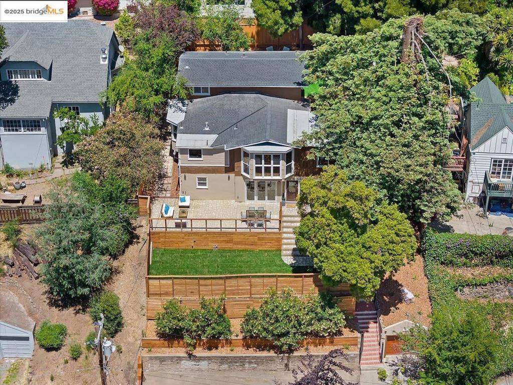 Oakland, CA 94611,164 Duncan Way
