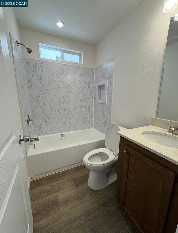 414 N School St, Lodi, CA 95240