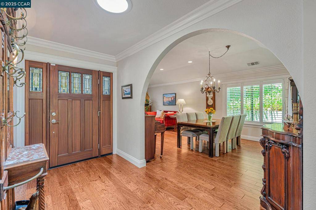 Pleasant Hill, CA 94523,308 Valley High Dr