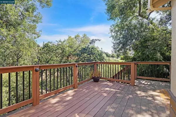 14 Saint Louis Ln, Pleasant Hill, CA 94523