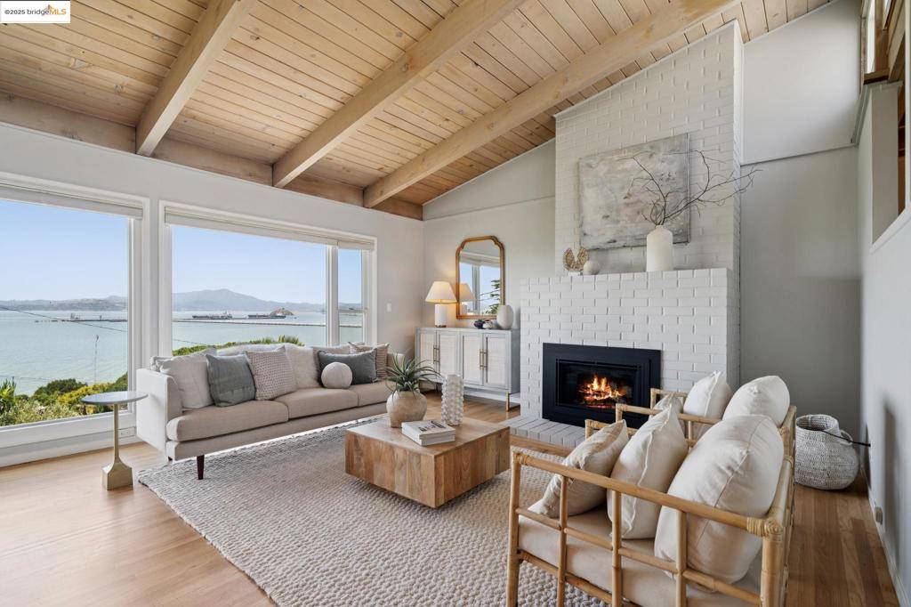 265 Washington Ct,  Richmond,  CA 94801