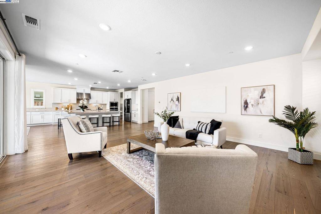 San Ramon, CA 94583,808 Via Palermo