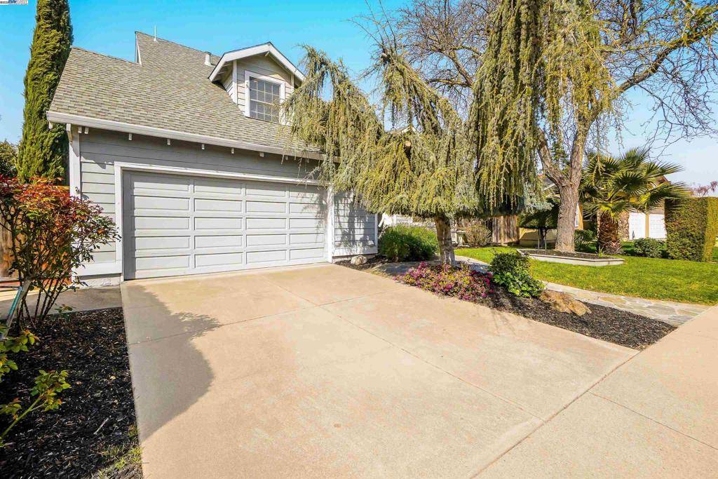 Pleasanton, CA 94588,3232 Flemington Ct
