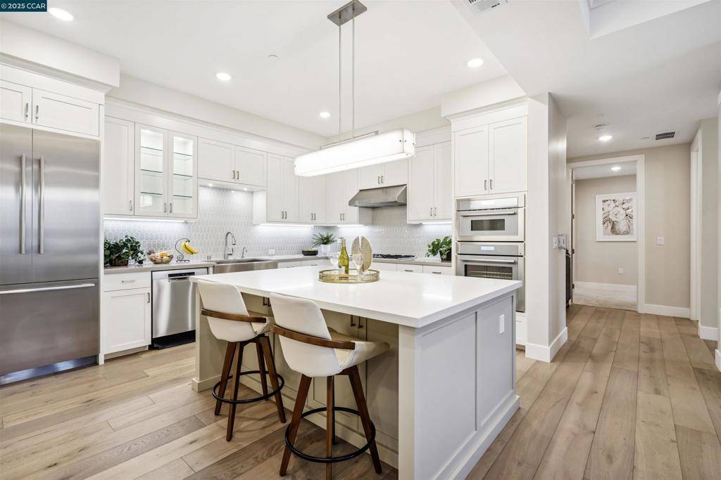 20 Woodbury Highlands Court #12, Lafayette, CA 94549-2505