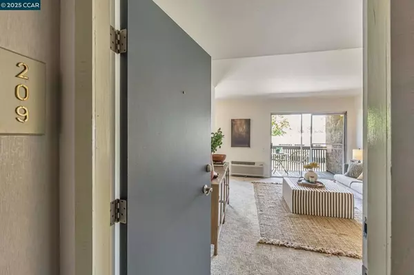 155 Sharene Ln #209, Walnut Creek, CA 94596